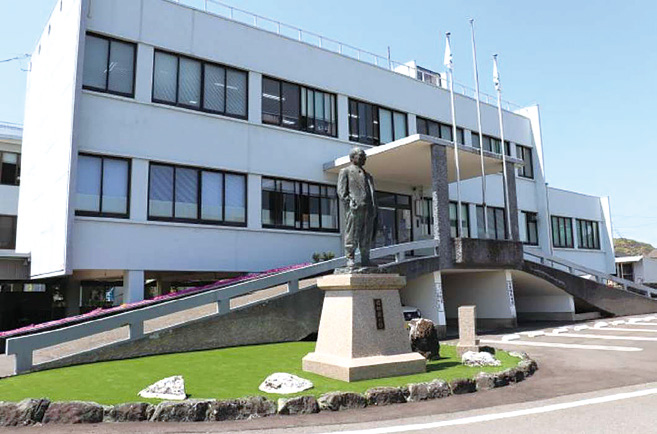 植村組会社外観